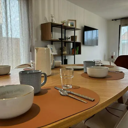 別荘 For 6 People And Golf Course 5 Minutes Away