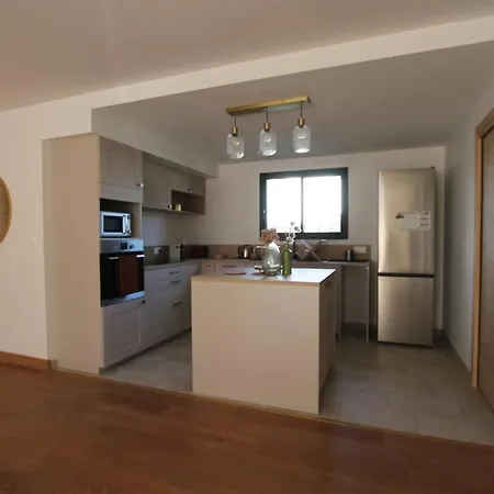 For 6 People And Golf Course 5 Minutes Away *